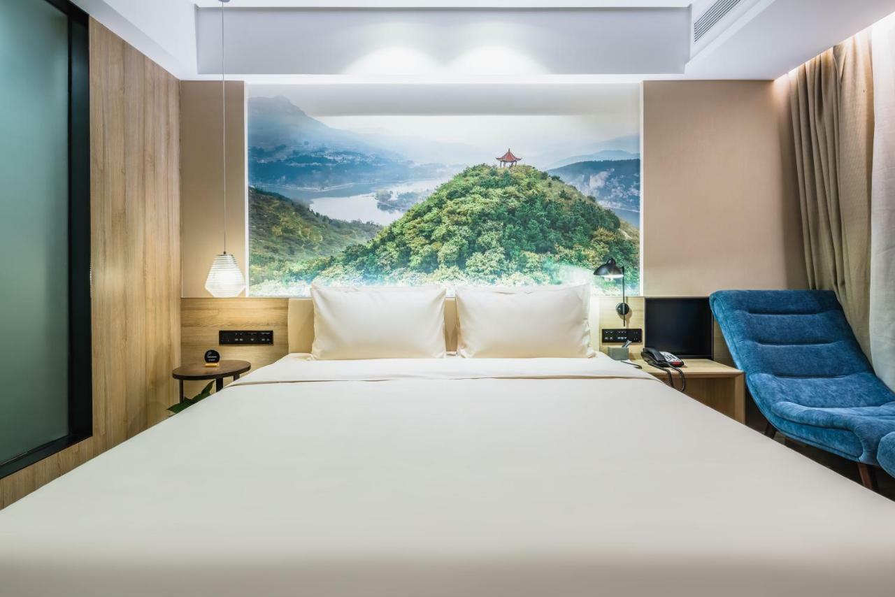 เอทัวร์ โฮเต็ล จี้หนาน ซวงซานสตรีท ไป่ไหมฉวนพาร์ค Hotel จี่หนาน ภายนอก รูปภาพ