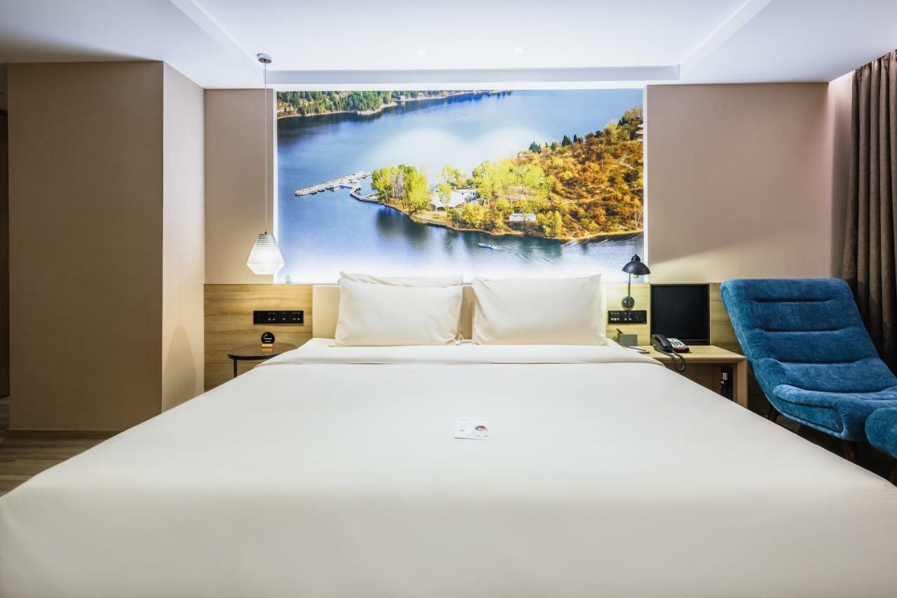 เอทัวร์ โฮเต็ล จี้หนาน ซวงซานสตรีท ไป่ไหมฉวนพาร์ค Hotel จี่หนาน ภายนอก รูปภาพ
